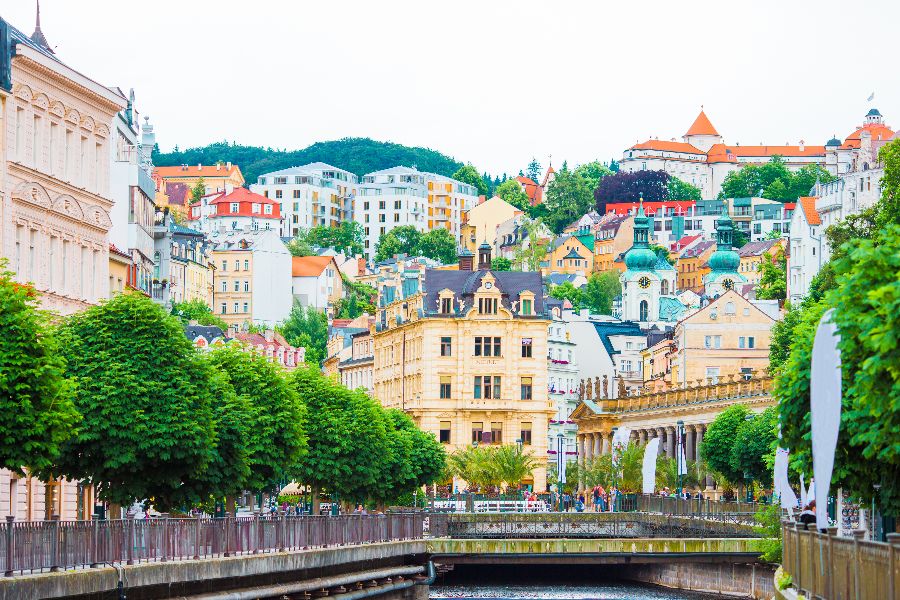 Karlovy-Vary-(1).jpeg