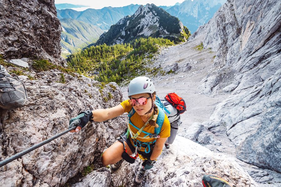 Turistika-najvyssej-urovne-via-ferrata.jpeg